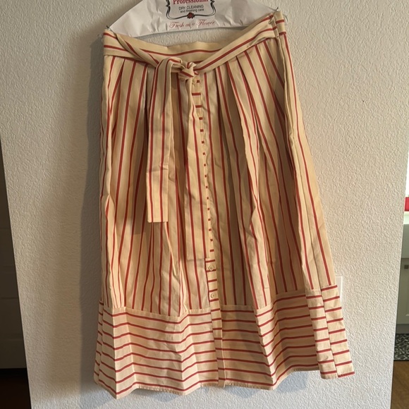 eva mendes for New York & Company Dresses & Skirts - Eva Mendez pleated Striped Cream and orange Women's Skirt